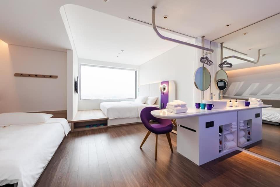 Tru By Hilton Nam Dinh City Centre Bagian luar foto